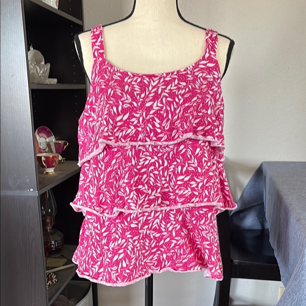 Dressbarn Women’s Size Large Pink Ruffle Tank